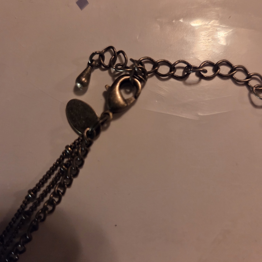 Elegant Multi-Strand Necklace in Silver - Picture 3 of 3